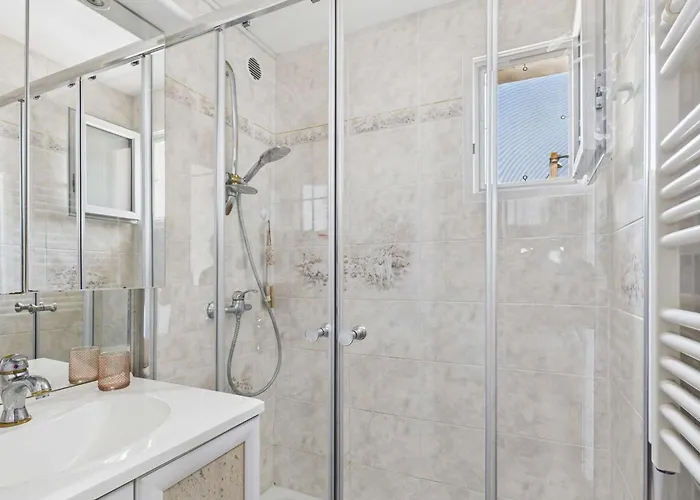Appartement D'agde, 2 Pièces, 4 Personnes - Fr-1-423-222 Le Grau-dʼAgde