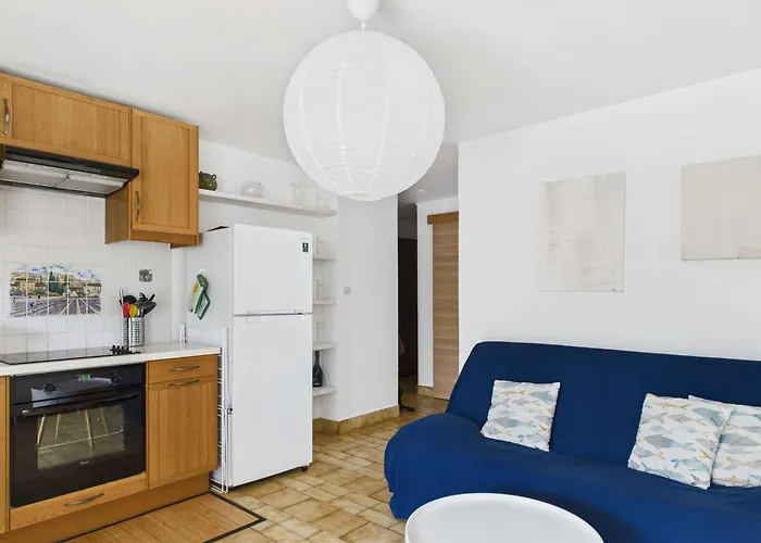 Appartement D'agde, 2 Pièces, 4 Personnes - Fr-1-423-222