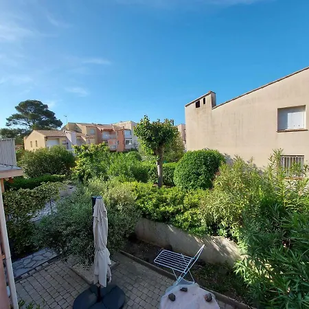 Apartment Lumineux 2 Pieces Pour 4 Pers, A 80m De La Avec Terrasse Et Parking Prive - Fr-1-423-222 Le Grau-d'Agde