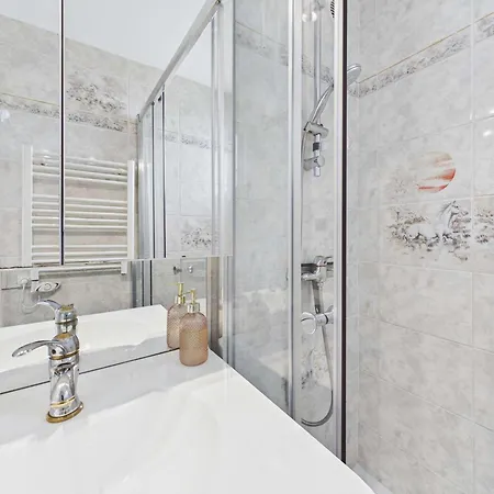 Apartamento Lumineux 2 Pièces Pour 4 Pers, à 80m De La Avec Terrasse Et Parking Privé - Fr-1-423-222 *